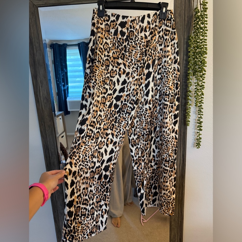 Lulus cheetah print silk pants - size S